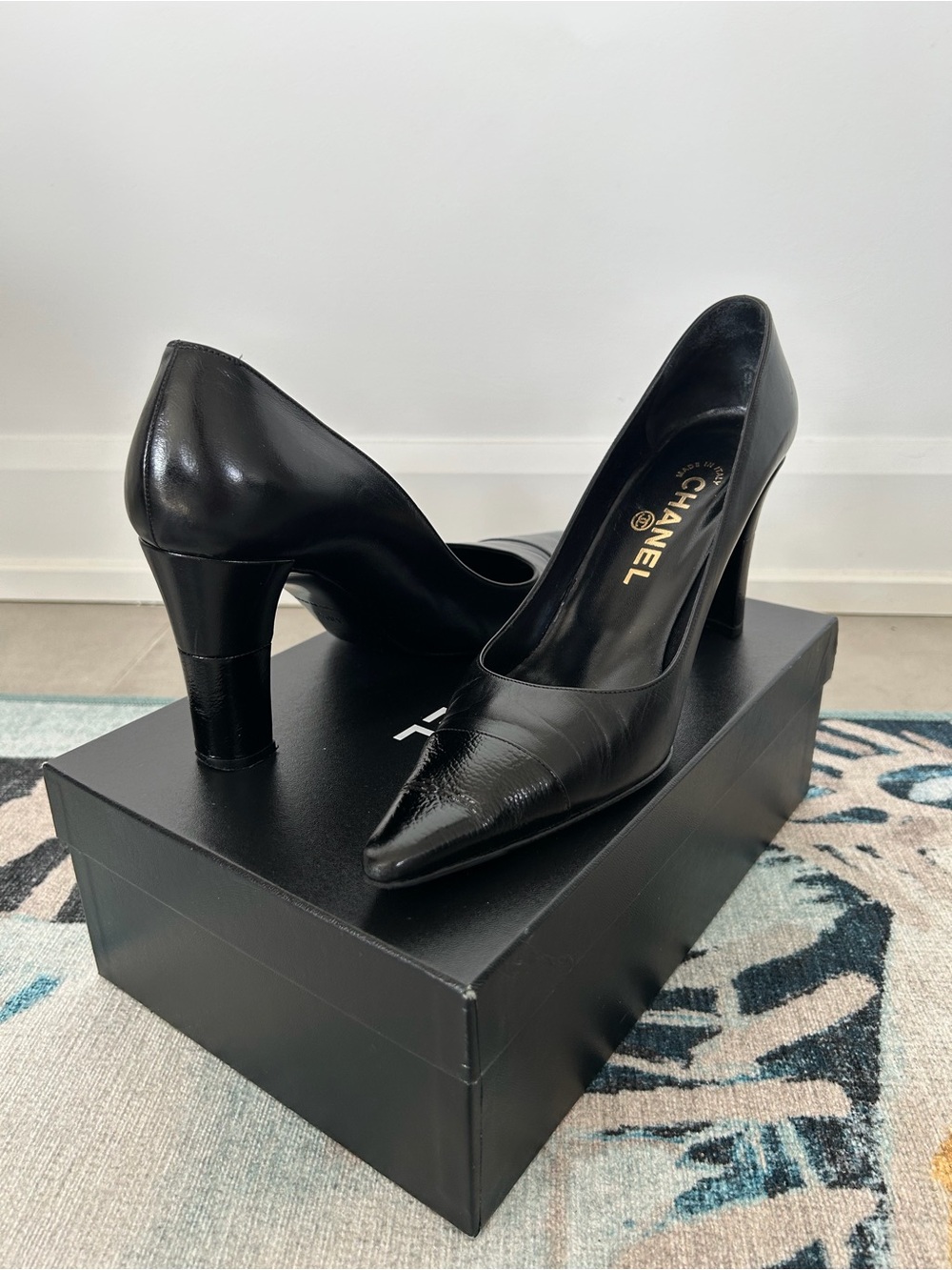 CHANEL Black Pointed-Toe Leather Pumps with Block Heel